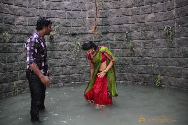 Madha Gaja Raja Movie Latest Photos