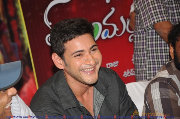 Mahesh babu at SVSC Press Meet Vijayawada 