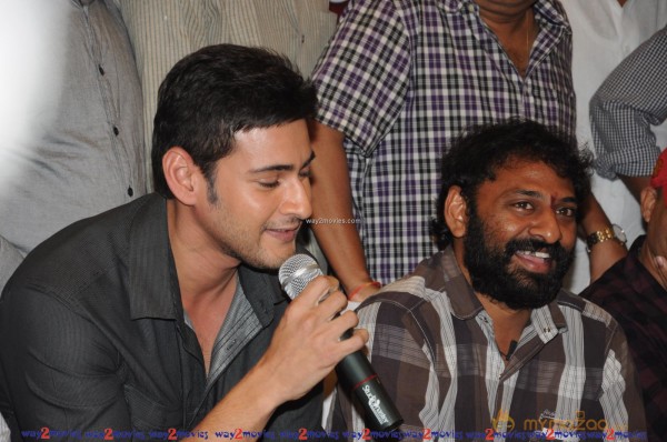 Mahesh babu at SVSC Press Meet Vijayawada 