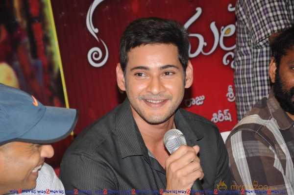 Mahesh babu at SVSC Press Meet Vijayawada 