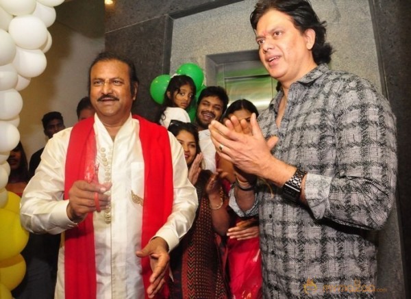 Manchu Mohan Babu Family @ Hotel Junior Kuppanna Release Stills