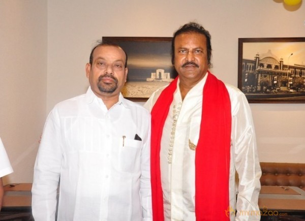 Manchu Mohan Babu Family @ Hotel Junior Kuppanna Release Stills