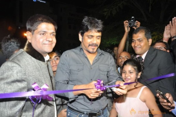 Nagarjuna and Madhurima Launch Home Mart