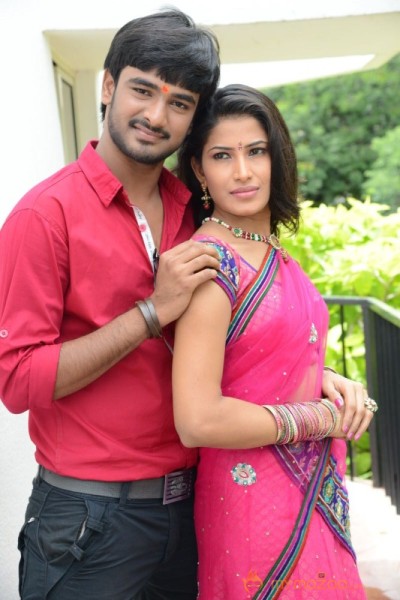 O Manasa Evarikosam Movie Launch Photos