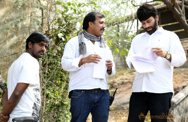  Raju Gari Gadi Movie Working Stills 