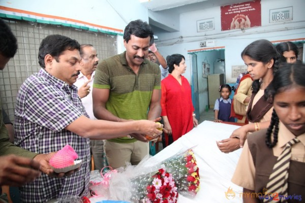 Sunil Birthday Celebrations At Devnar Blind School 