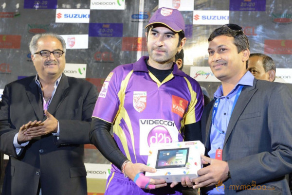 Telugu warriers VS Bengal Tigers CCL 3 Photos