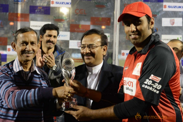 Telugu warriers VS Bengal Tigers CCL 3 Photos