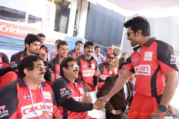 Telugu Warriors & Mumbai Heroes Teams At LB Stadium 