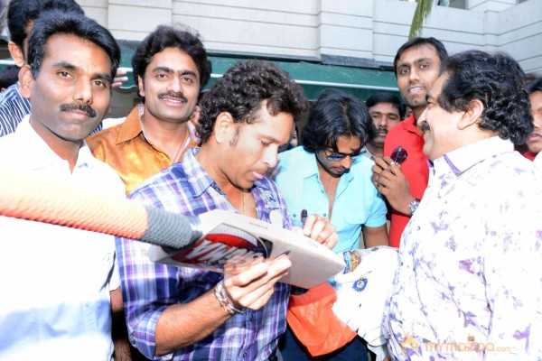 Telugu Warriors Team Meet Sachin Tendulkar & Laxman  