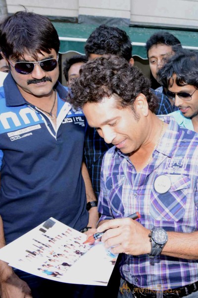 Telugu Warriors Team Meet Sachin Tendulkar & Laxman  