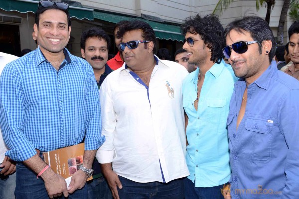 Telugu Warriors Team Meet Sachin Tendulkar & Laxman  