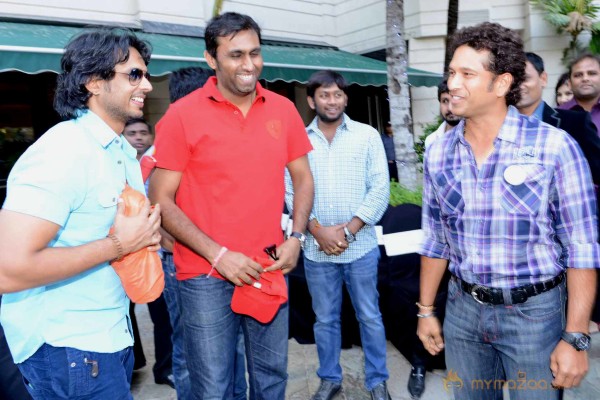 Telugu Warriors Team Meet Sachin Tendulkar & Laxman  