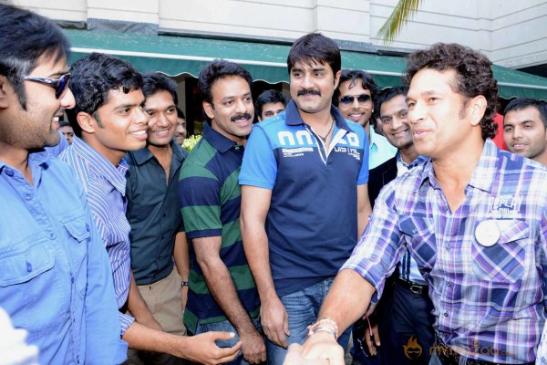 Telugu Warriors Team Meet Sachin Tendulkar & Laxman  