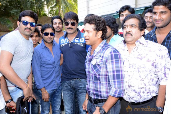 Telugu Warriors Team Meet Sachin Tendulkar & Laxman  