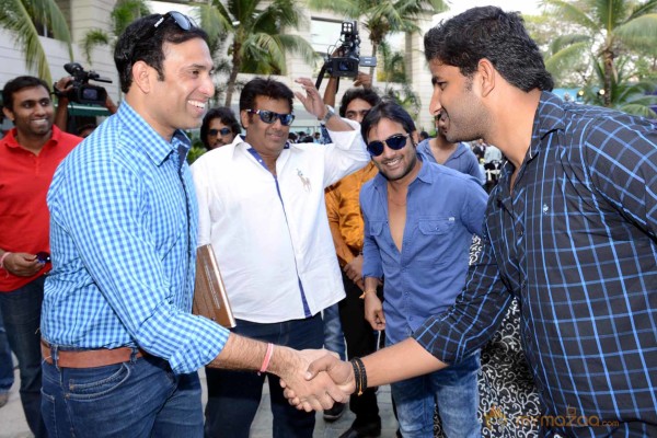 Telugu Warriors Team Meet Sachin Tendulkar & Laxman  