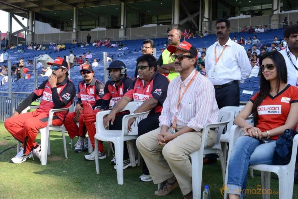 Telugu Warriors Vs Bhojpuri Dabanggs CCL 3 Match Gallery 