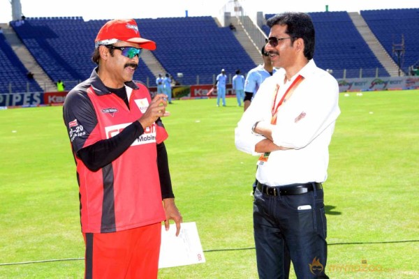 Telugu Warriors Vs Bhojpuri Dabanggs CCL 3 Match Gallery 