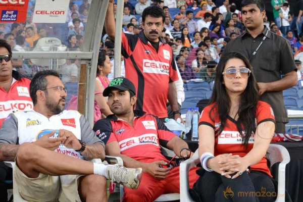 Telugu Warriors Vs Bhojpuri Dabanggs CCL 3 Match Gallery 