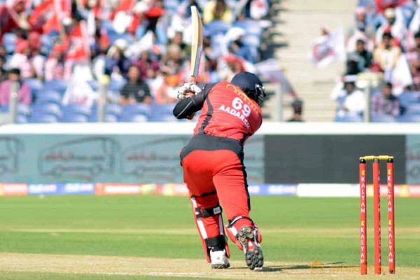 Telugu Warriors Vs Bhojpuri Dabanggs CCL 3 Match Gallery 