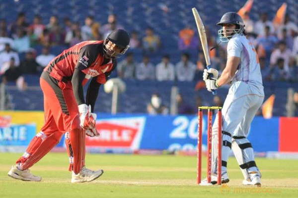 Telugu Warriors Vs Bhojpuri Dabanggs CCL 3 Match Gallery 