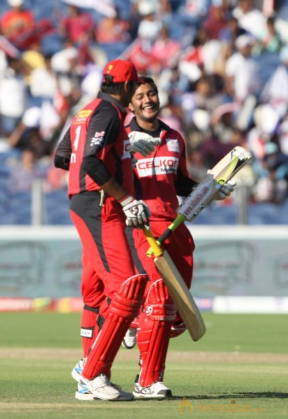 Telugu Warriors Vs Bhojpuri Dabanggs CCL 3 Match Gallery 