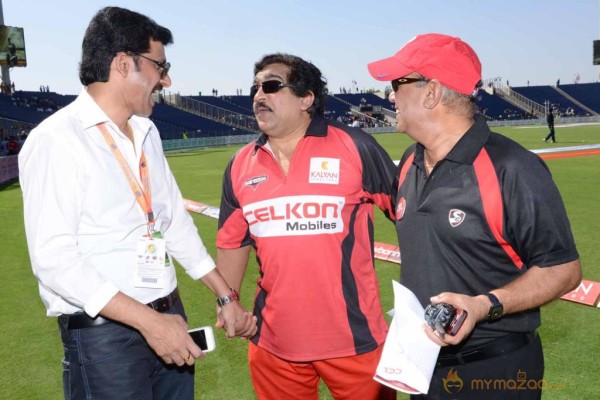 Telugu Warriors Vs Bhojpuri Dabanggs CCL 3 Match Gallery 