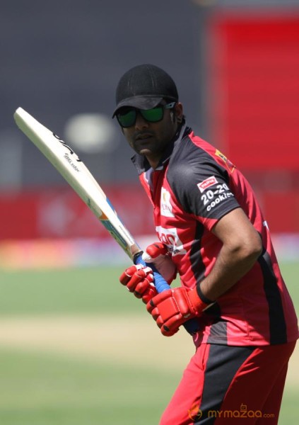 Telugu Warriors Vs Bhojpuri Dabanggs CCL 3 Match Gallery 