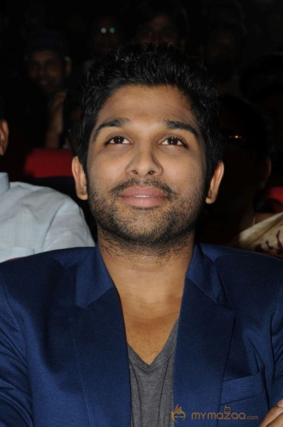 Yevadu Audio Launch Photos Set 5