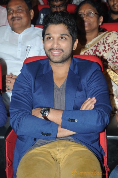 Yevadu Audio Launch Photos Set 5