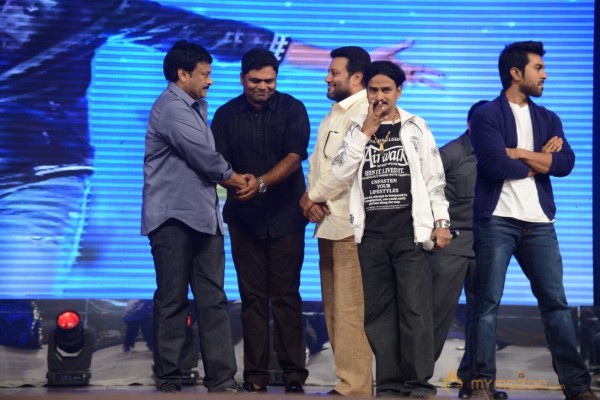 Yevadu Audio Launch Photos Set6