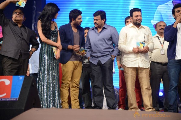 Yevadu Audio Launch Photos Set6