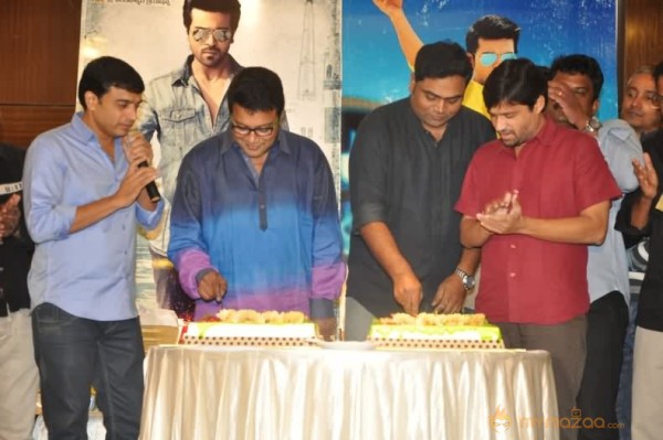 Yevadu Release Date Pressmeet Photos