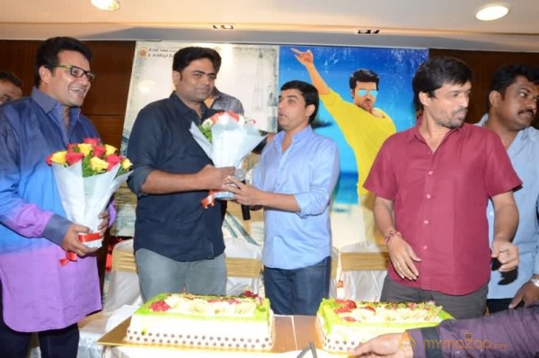 Yevadu Release Date Pressmeet Photos