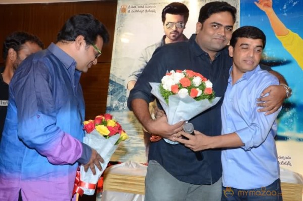 Yevadu Release Date Pressmeet Photos