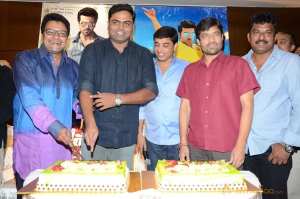 Yevadu Release Date Pressmeet Photos