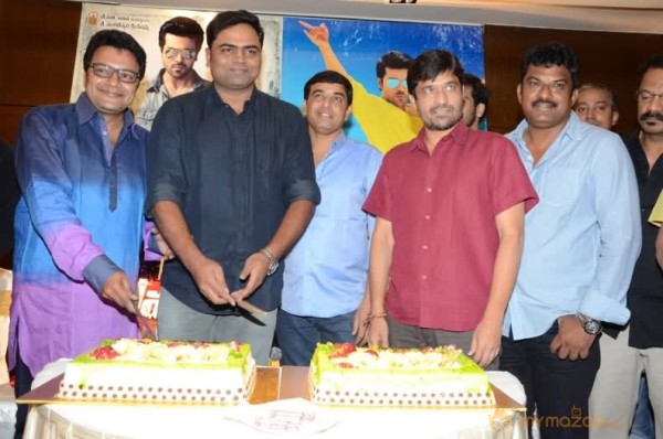 Yevadu Release Date Pressmeet Photos