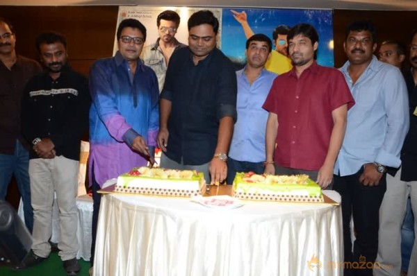 Yevadu Release Date Pressmeet Photos