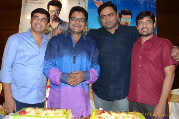 Yevadu Release Date Pressmeet Photos