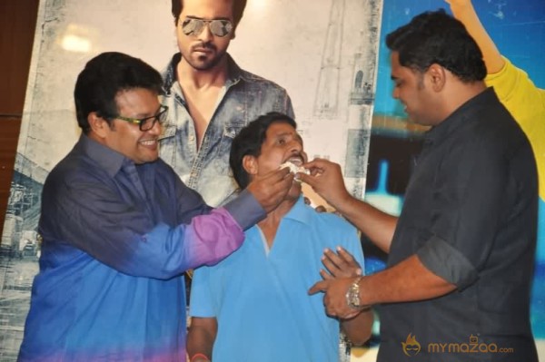 Yevadu Release Date Pressmeet Photos