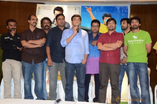 Yevadu Release Date Pressmeet Photos