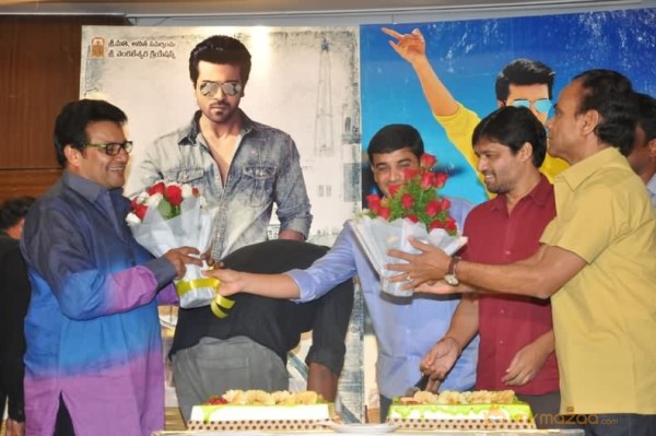 Yevadu Release Date Pressmeet Photos