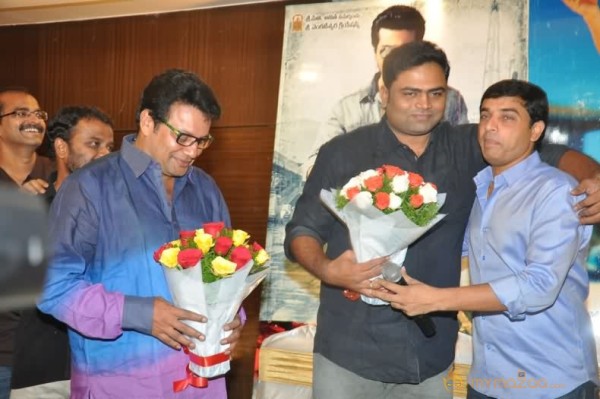 Yevadu Release Date Pressmeet Photos