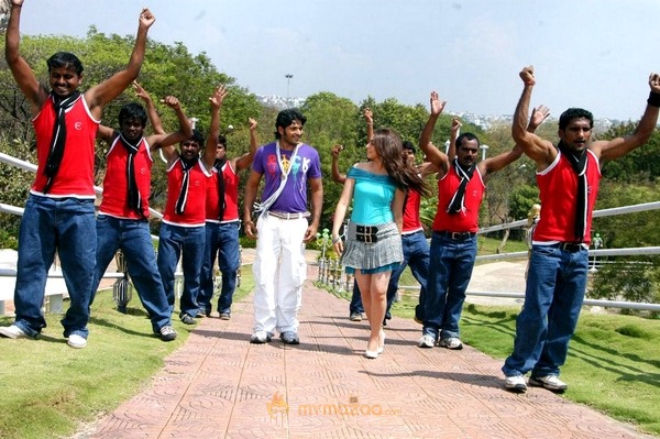 Badmash movie stills