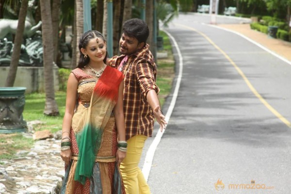 Band Baaja Movie Latest Stills 