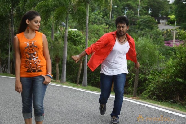 Band Baaja Movie Latest Stills 