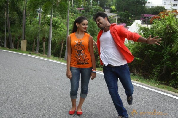 Band Baaja Movie Latest Stills 