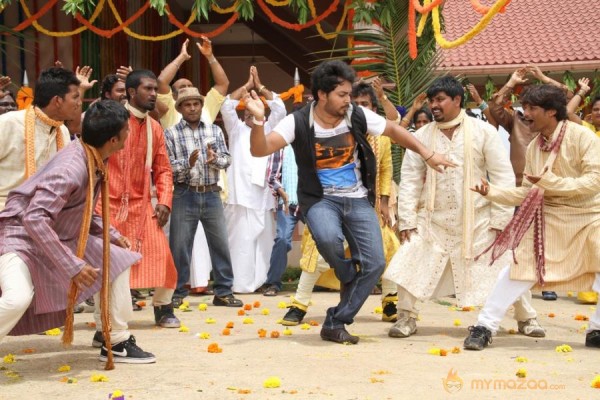 Band Baaja Movie Latest Stills 