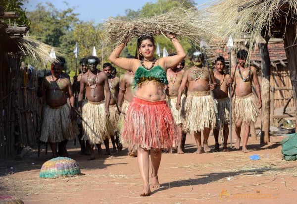  Dhanalakshmi Talupu Tadithey 