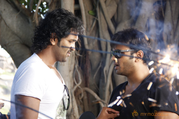 Doosukeltha Movie Onlocation Stills 